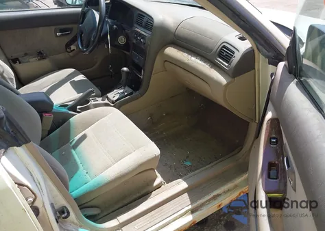 2002 Subaru Outback z USA, uszkodzony, nr VIN 4S3BH665627666720